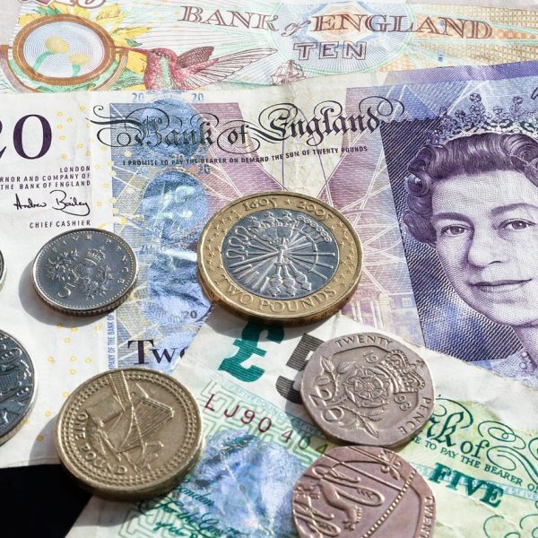 Falling mortgage rates opens up opportunites